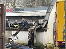 V neděli ráno hasiči bojovali s plameny ve skladu kulis na Praze 4, dopoledne...