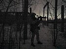 Ukrajinský voják pouívající noní vidní (4. února 2022)