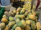 Ovoce na trhu v Maskatu