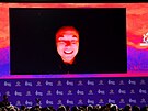 Videoprojev Elona Muska na podnikatelském fóru B20 v Indonésii