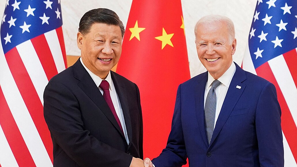 Americký prezident Joe Biden se sešel s čínským protějškem Si Ťin-pchingem....
