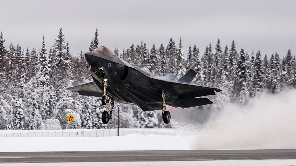 Letoun F-35 páté generace, o které má zájem eská republika