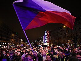 Koncert pro budoucnost, který je oslavou 33. výroí sametové revoluce. (17....