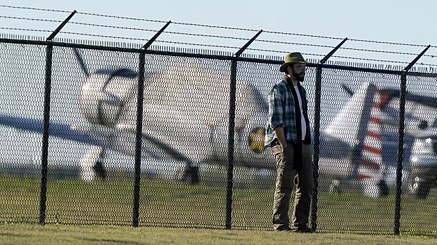 Leteck�mu ne�t�st� v Dallasu p�ihl�ely stovky div�k�. Z�b�ry pak sd�leli n�v�t�vn�ci leteck�ho dne na soci�ln�ch s�t�ch.