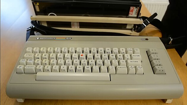 Tahac harmonika z pota Commodore 64