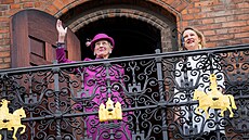Dánská královna Margrethe II. se starostkou Kodan Sophií H. Andersonovou....