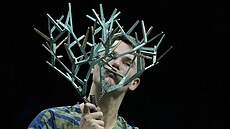 Holger Rune s trofejí pro vít�ze turnaje v Pa�í�i