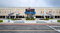 Továrna �Air Force Plant 4� na výrobu letoun� F-35 v texaském Fort Worth