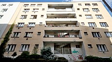 Trávní�kova 5. Obyvatelé domu v brn�nské �tvrti p�ezdívané Bronx se bojí, co...