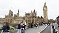 Po pěti letech oprav se opět rozezněly zvony na Alžbětině věži v Londýně, a to...