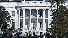 Vnuka prezidenta Bidena se vdala na zahrad Bílého domu.