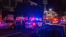 Policie zasahuje v nočních ulicích amerického Portlandu v době před volbami do...