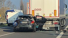 Policie SR (Bratislavský kraj) zveejnila na sociálních sítích foto z nehody...