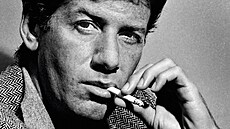 Návrhá� Calvin Klein v roce 1980, v dob�, kdy se jeho jméno nejvíce propíralo...