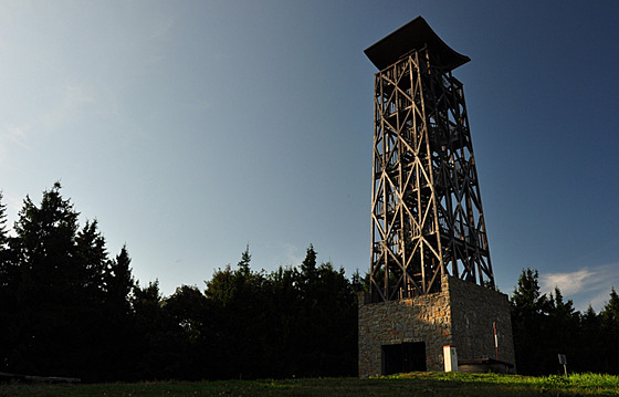 Rozhledna Velký Lopeník na hranicích se Slovenskem.