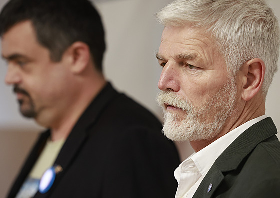 Prezident Petr Pavel a starosta �eporyjí Pavel Novotný (vlevo) na snímku z roku 2022.