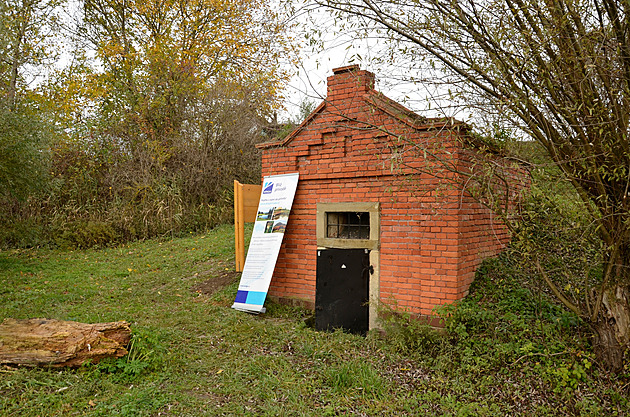 Historické pramenit ervená studánka nadenci zpístupnili cyklistm i pím.