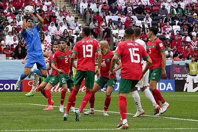 Maroko - Chorvatsko 0:0, téměř bez šancí, proti vicemistrům se vytáhl Bunú