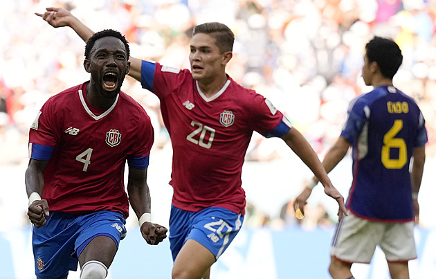 Japonsko - Kostarika 0:1, rozhodla jediná střela na branku, obstaral ji Fuller