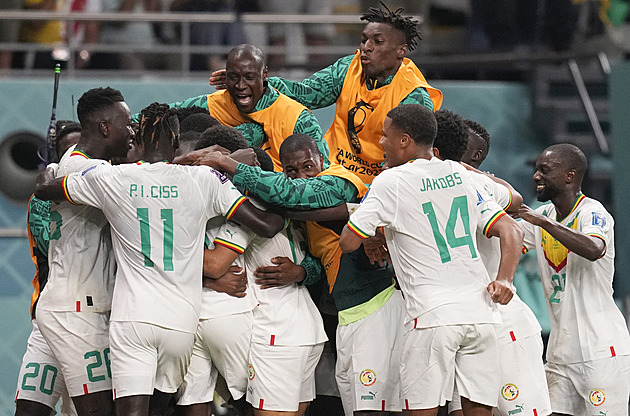 Ekvádor - Senegal 1:2, Afričané získali vedení zpět a sebrali soupeři postup