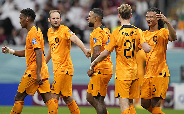 Nizozemsko - Katar 2:0, pohodlná výhra na závěr, domácí končí bez bodu
