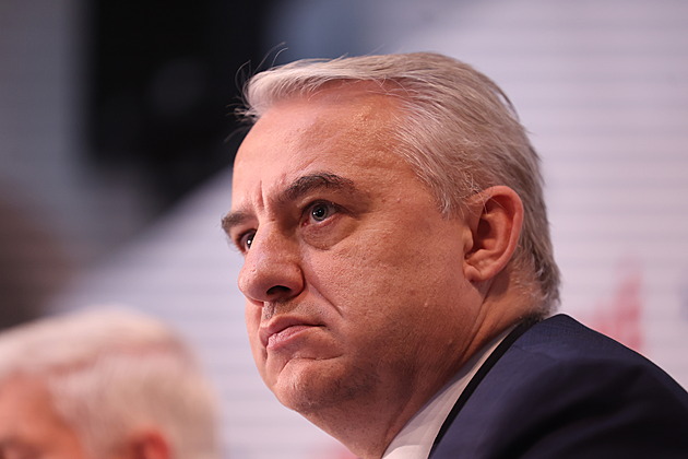 Protestovat před úřad přijdou tisíce, hrozí odbory. Vláda ale bude v Jeseníku