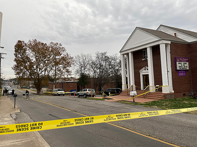 Na pohřbu oběti střelby v Nashville se střílelo, dva lidé jsou zraněni