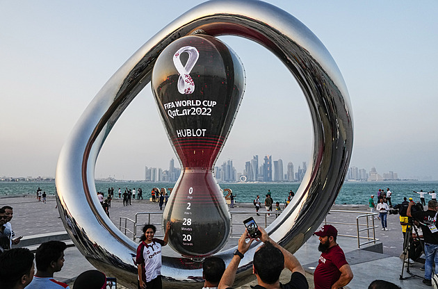 BBC nevysílala fotbalový ceremoniál, místo toho Katar tvrdě kritizovala