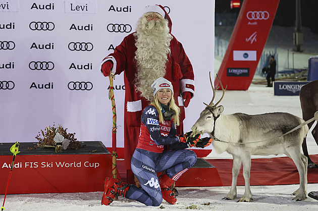 Královnou Finska je Shiffrinová. Dubovská byla v druhém slalomu osmnáctá