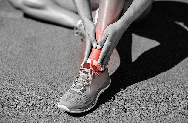 Co dělat, když vás bolí klouby. Kdy už je nutné vyhledat lékařskou pomoc?