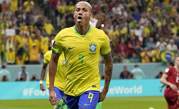 Brazílie - Srbsko 2:0, dorážka i nádherný volej, Richarlison kouzlil