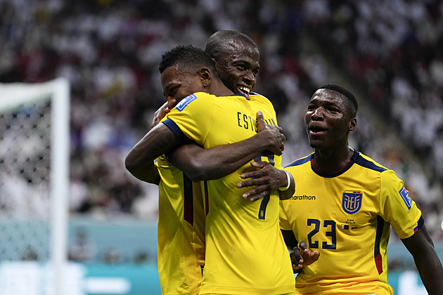 Katar - Ekvádor 0:2, na úvod zářil Valencia, třetí gól mu vzal titěrný ofsajd