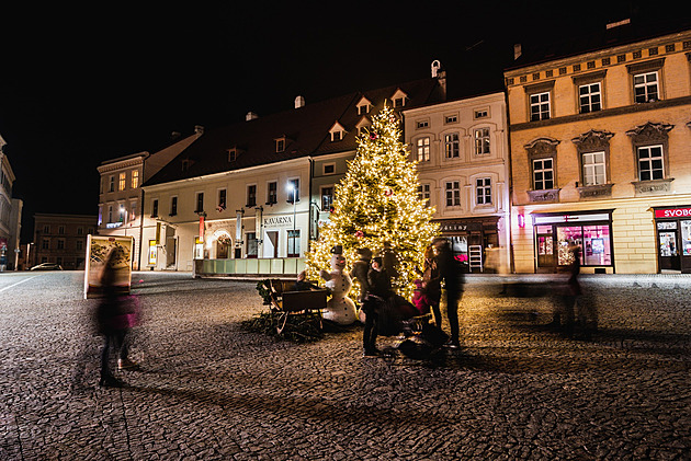 Ve Znojmě na příchozí čekají dva vánoční stromy, koncerty na náměstí i v...