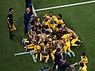 Hrái Ekvádoru slaví gól v utkání proti Kataru na mistrovství svta