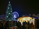 Do 23. prosince jsou na n�m�st� otev�en� des�tky st�nk� na tradi�n�ch trz�ch....