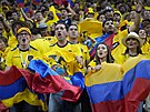 Fanouci Ekvádoru na stadionu Al Bayt v Chúru ped utkáním s domácím Katarem.