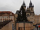 <p>Vánoční strom dorazil na Staroměstské náměstí</p>
