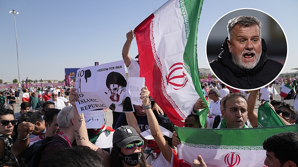 Írántí fanouci ped stadionem v Rajjánu ped utkání mistrovství svta proti...