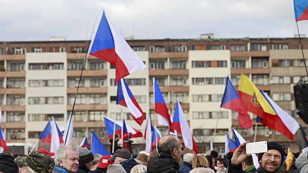 Demonstrace proti vládě Petra Fialy v Praze na Letné. (26. listopadu 2022)