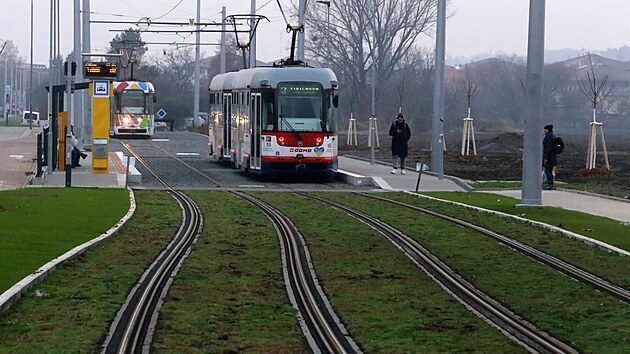 Nov postavenou tramvajovou tra na Nov Sady u obyvatel nejlidnatjho olomouckho sdlit pln vyuvaj.