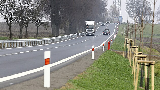 Celková modernizace úseku silnici číslo II/353 mezi Stájí a Zhoří dlouhého 5,4 kilometru vyšla na 179 milionů korun.