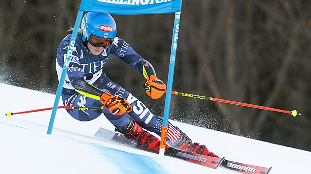 Amerianka Mikaela Shiffrinov bhem obho slalomu v Killingtonu