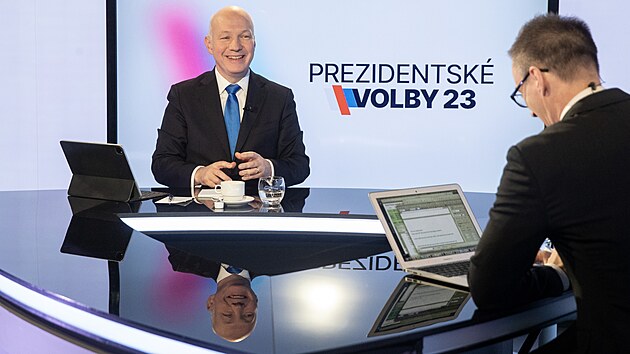 Hostem po�adu Rozst�el je sen�tor a kandid�t na prezidenta Pavel Fischer. (22. listopadu 2022)