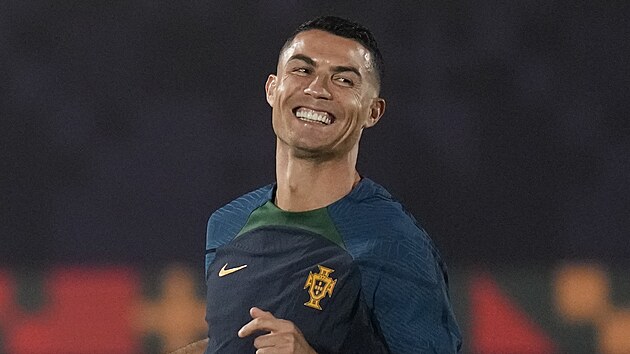 Cristiano Ronaldo trénuje poprvé jako volný hrá. S portugalskou reprezentací...