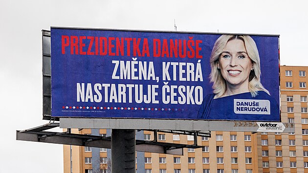 Billboard Danue Nerudov ped prezidentskou volbou