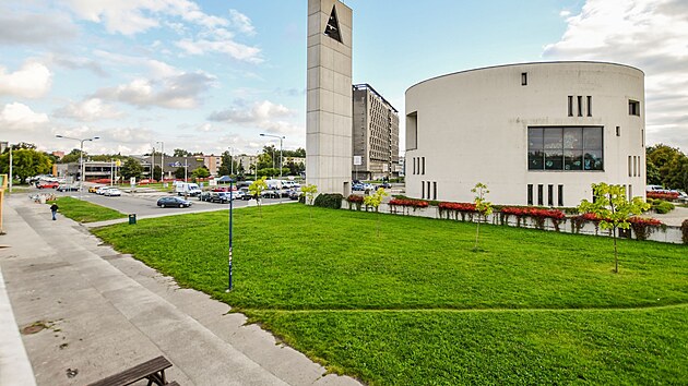 Souasn stav okol kostela sv. Ducha, pohled od obchodnho centra Kotva.