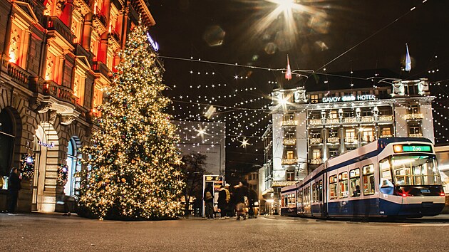 Curysk Christkindlimarkt v budov hlavnho ndra vs dostane velkolepost a vzneenost.