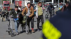 Rusové prchající p�ed mobilizací do Gruzie. (27. zá�í 2022)