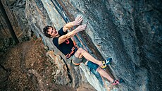 Adam Ondra zdolal cestu Zvinec v Moravském Krasu v jeskyni Lidomorna.