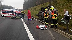 Dopravní nehoda na dálnici D6 u sjezdu na Nové Sedlo na Sokolovsku. (28....